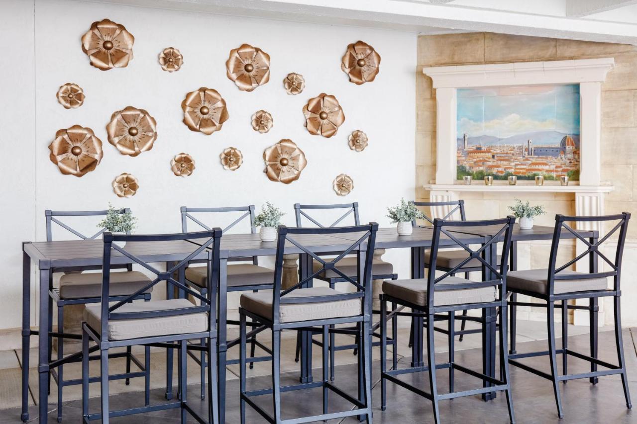 The Lodge At Healdsburg, Tapestry Collection By Hilton Luaran gambar