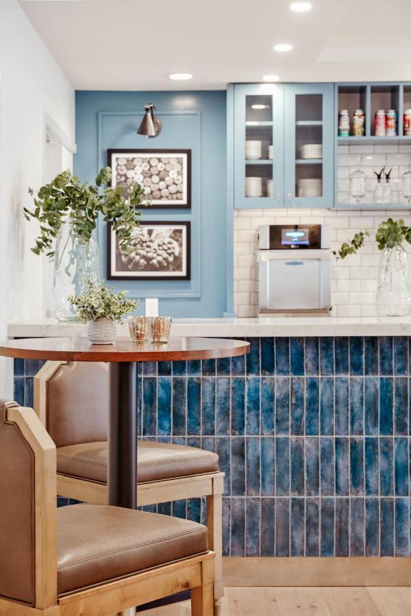 The Lodge At Healdsburg, Tapestry Collection By Hilton Luaran gambar