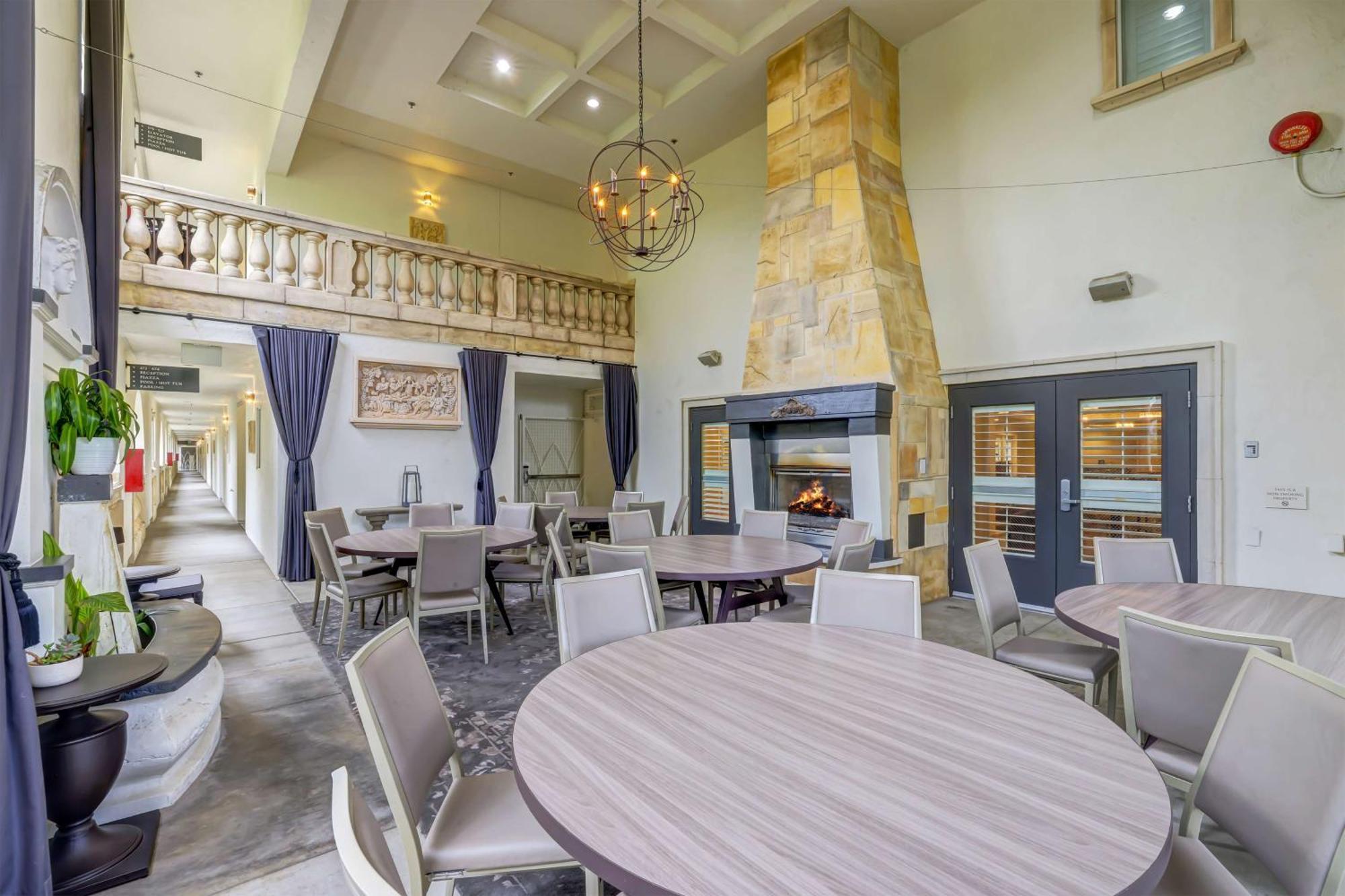 The Lodge At Healdsburg, Tapestry Collection By Hilton Luaran gambar